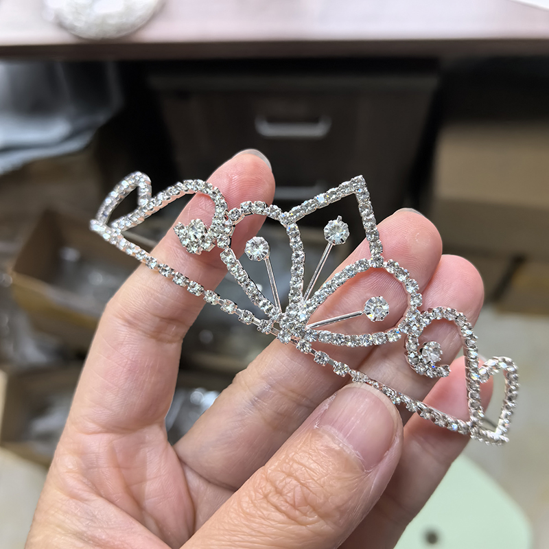 Coroa de Noiva em Cor Prata co - Tech Accessories For Women avaliação e preço