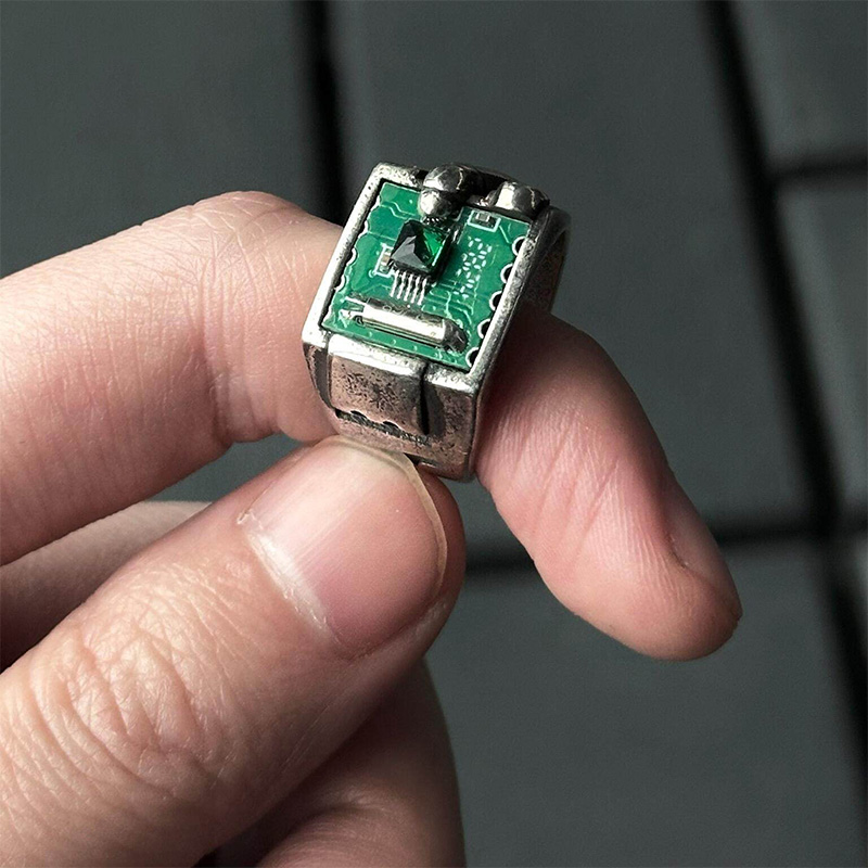 Anel de Joia com Padrão PCB In - Tech Inspired Accessories avaliação e preço