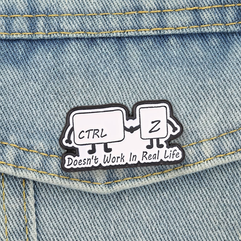 Pins de Esmalte Engraçados com - Tech Accessories For Work avaliação e preço